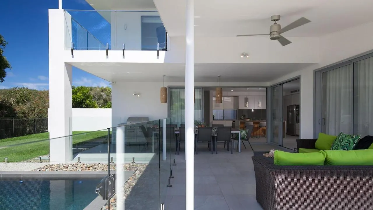 Holiday home 10 Belle Mare Avenue Villa Yaroomba